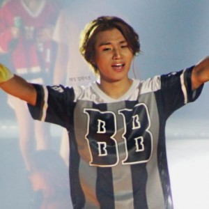 yg-family-singapore-140914_001